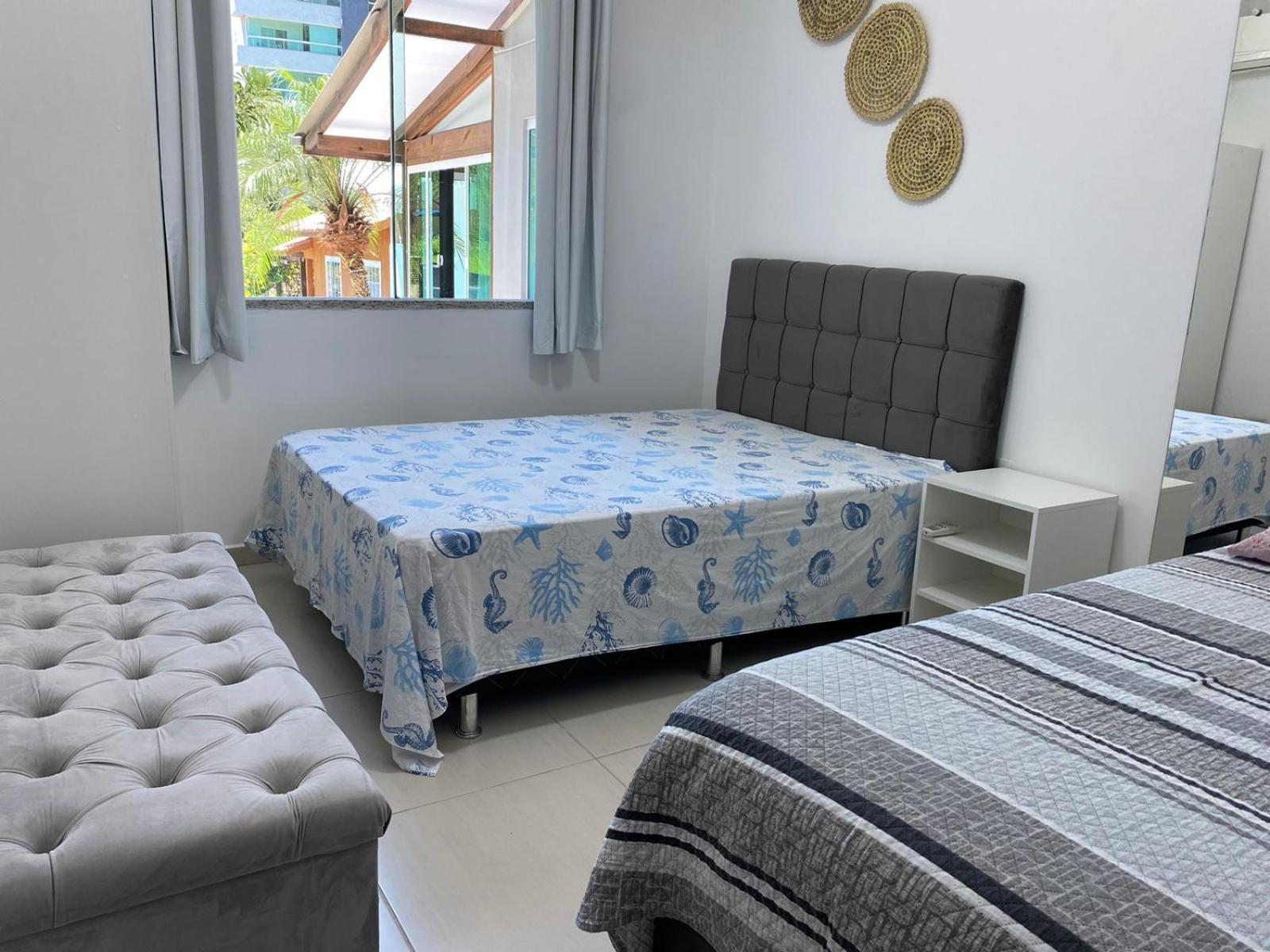 Вілла Residencial Com Piscina Possui Jacuzzi Aquecida Com Hidromassagem Бомбіняс Екстер'єр фото