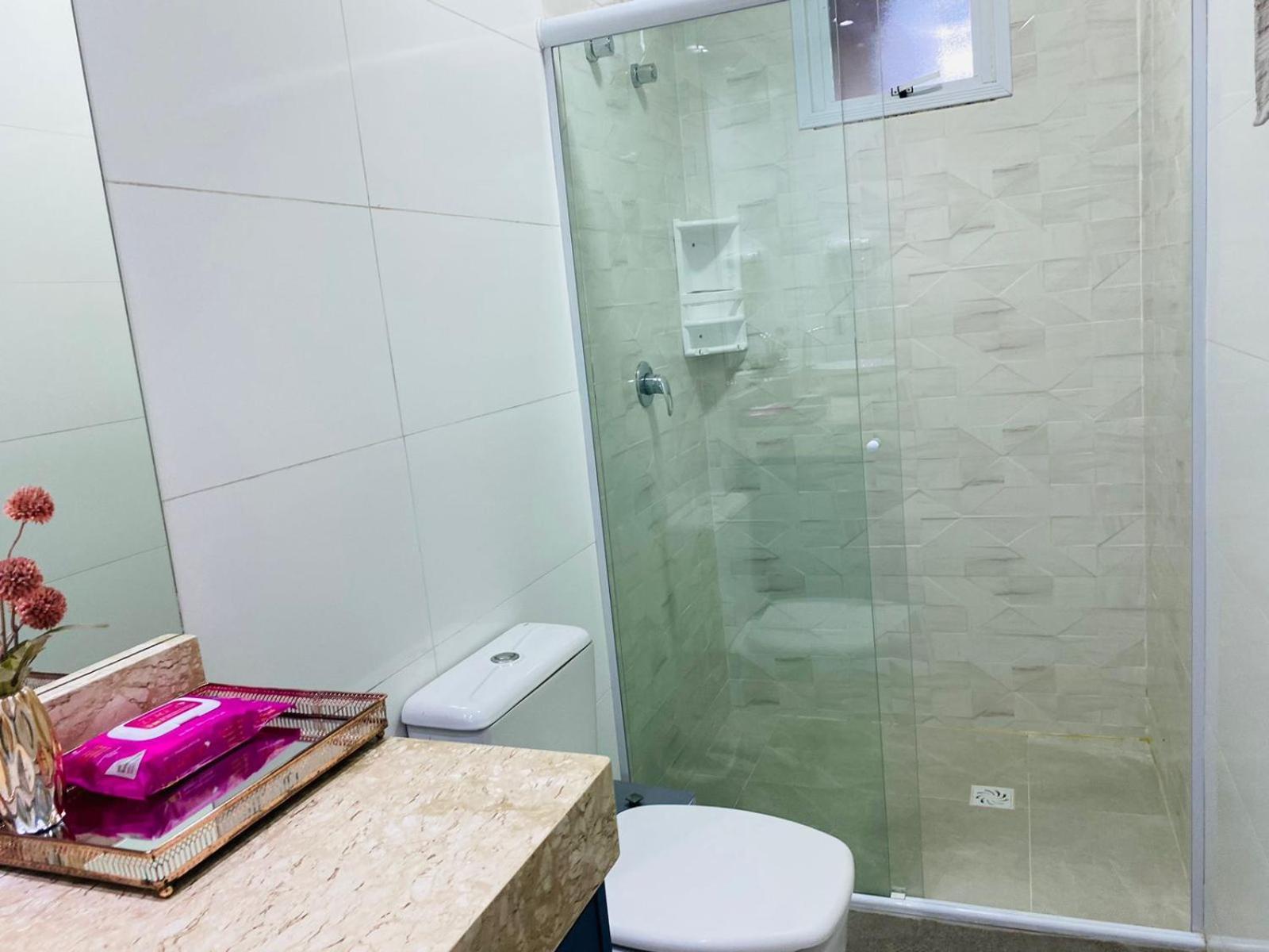 Вілла Residencial Com Piscina Possui Jacuzzi Aquecida Com Hidromassagem Бомбіняс Екстер'єр фото